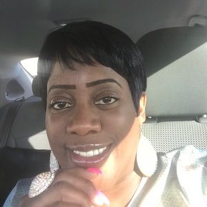 Meet your Posher, Eileen